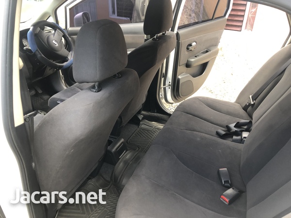 Nissan Tiida 1,5L 2012