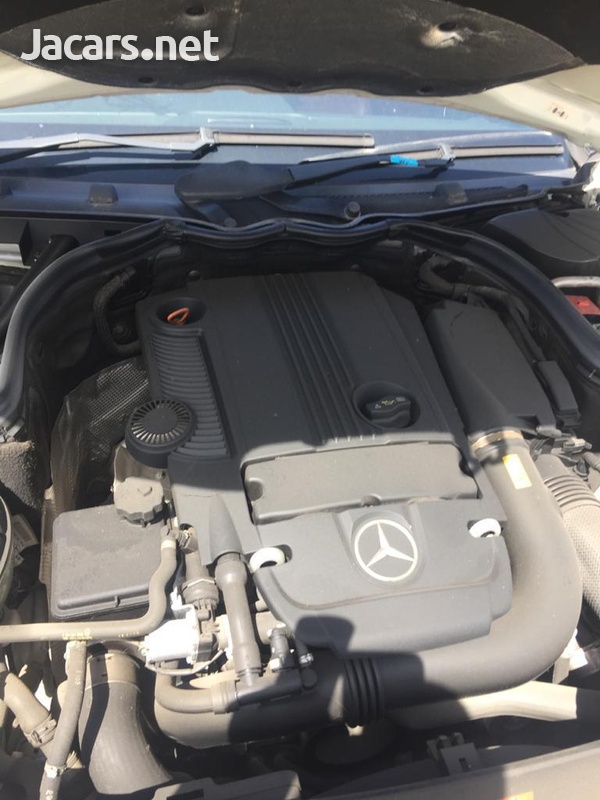 Mercedes-Benz C-Class 2,5L 2011