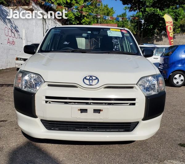 Toyota Probox 1,5L 2017-2