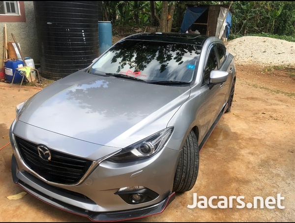 Mazda 3 1,5L 2015-6