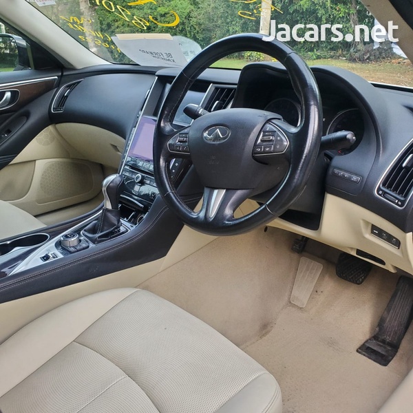 Nissan Skyline 3,5L 2015-8