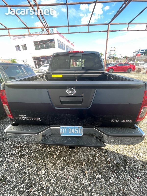 Nissan Frontier 4,0L 2019-5
