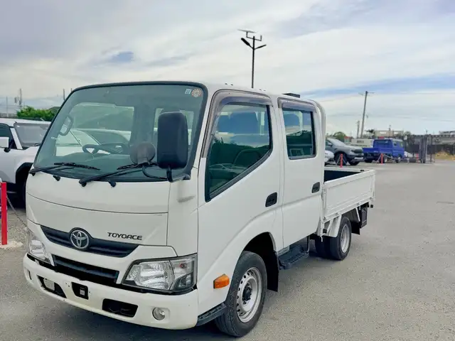 2017 TOYOTA TOYOACE DOUBLE CAB TRUCK, Saint Catherine