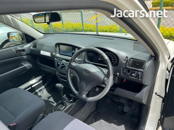 Toyota Probox 1,5L 2014-8