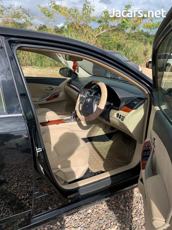 Toyota Premio 2,0L 2014-7