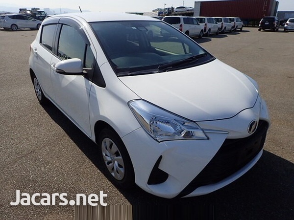 Toyota Vitz 1,0L 2017-1