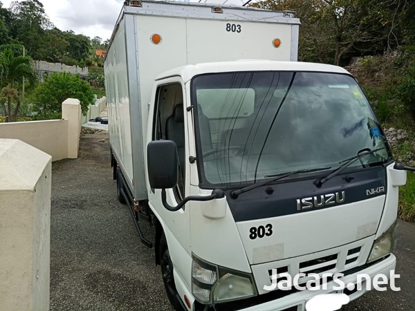 2009 Isuzu Box Body 2 Ton Truck-2