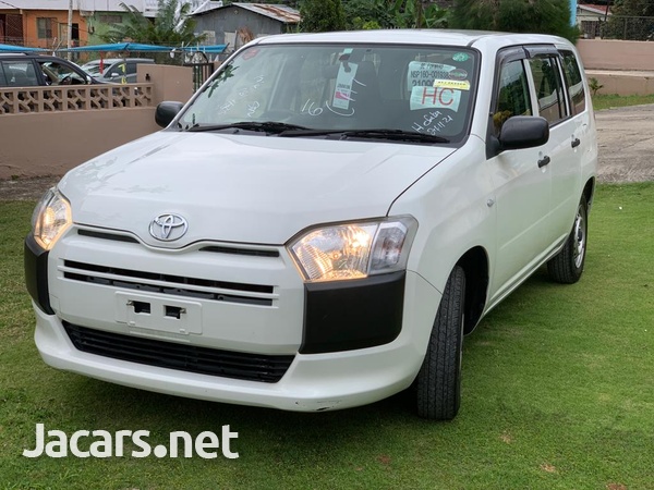 Toyota Probox 1,5L 2016-1