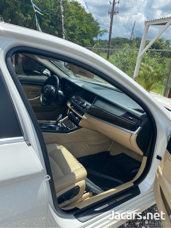 BMW 5-Series 2,5L 2015-4