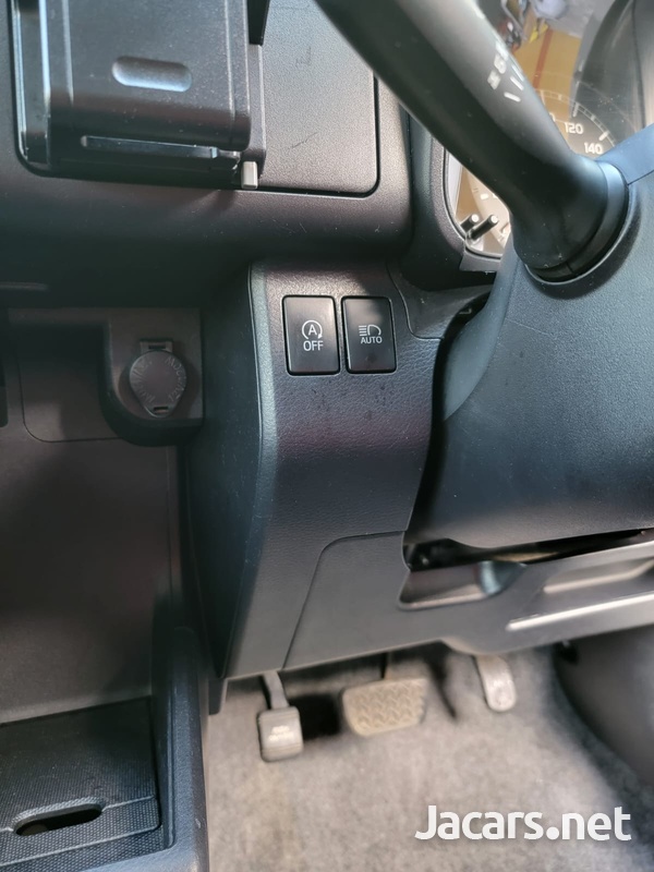 Toyota Probox 1,5L 2017-3