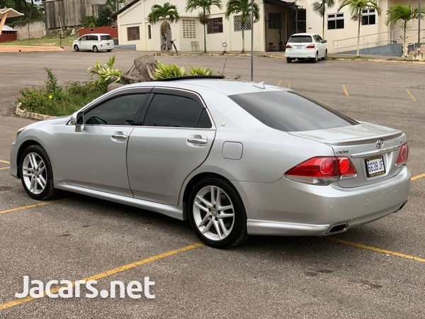 Toyota Crown 3,5L 2011-5