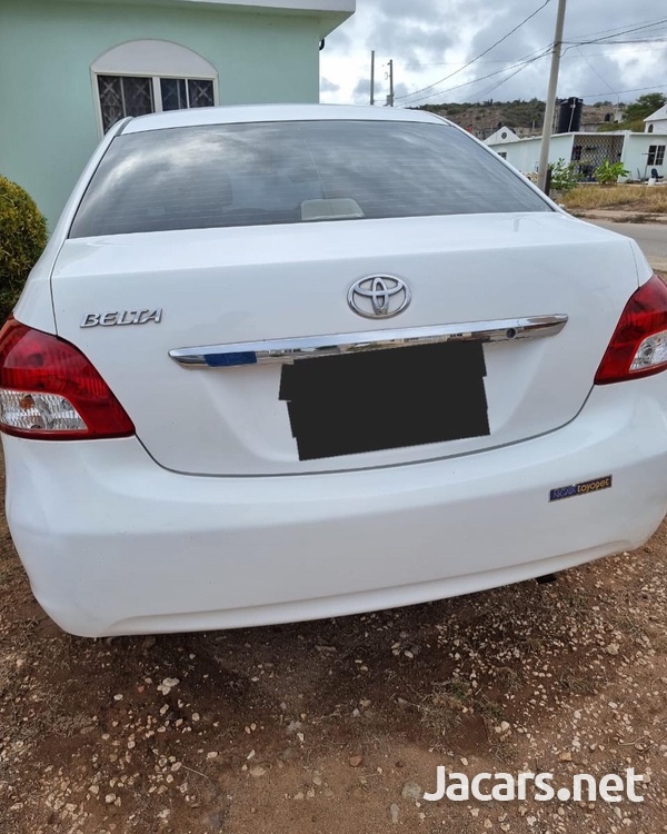 Toyota Belta 1,5L 2012-4