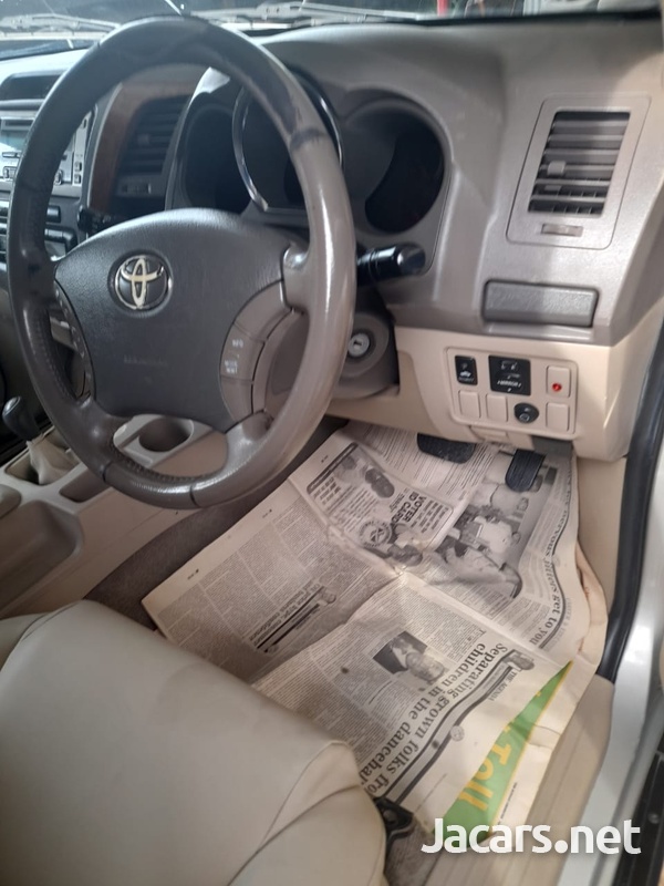 Toyota Fortuner 3,0L 2010-2