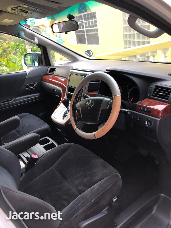 Toyota Vellfire 2,4L 2010-7