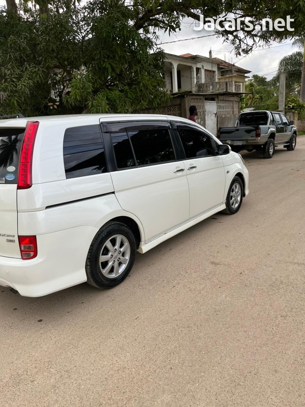Toyota Isis 1,8L 2010-12