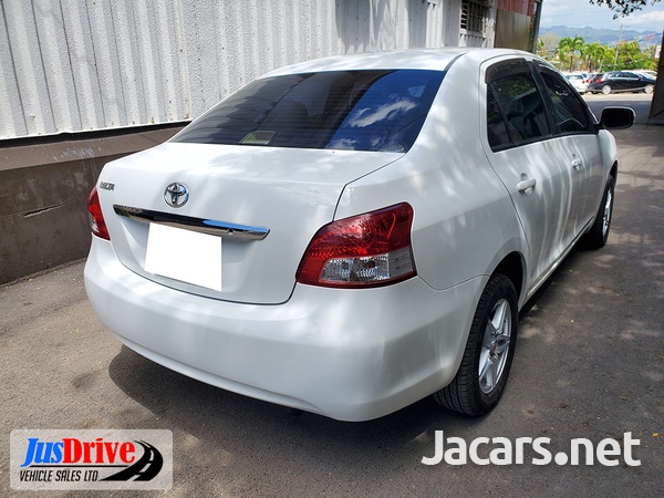 Toyota Belta 1,3L 2012-6