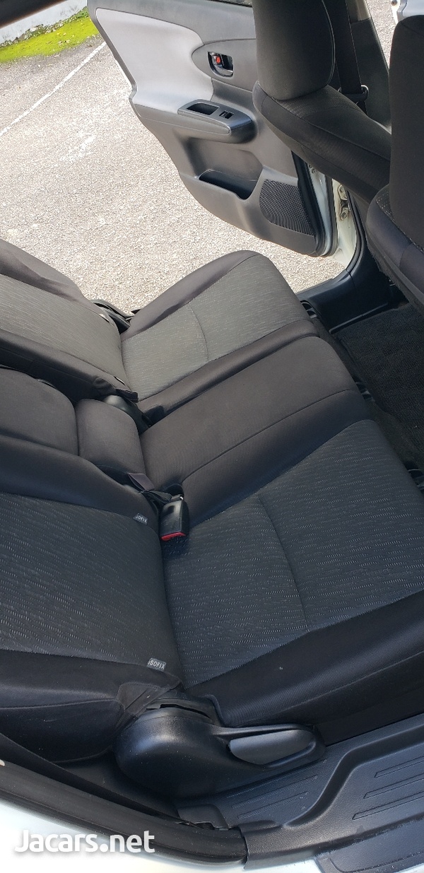 Toyota Wish 1,8L 2012-13