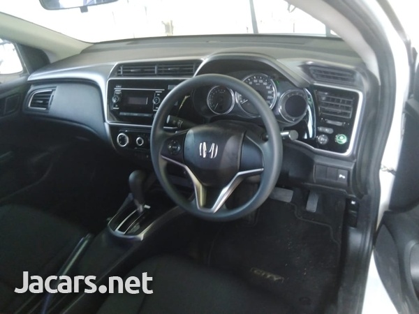Honda Grace 1,5L 2020-4