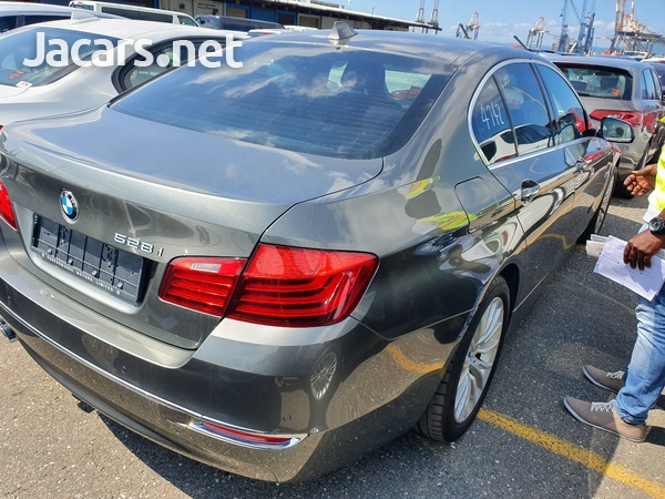 BMW 5-Series 2,8L 2014-14