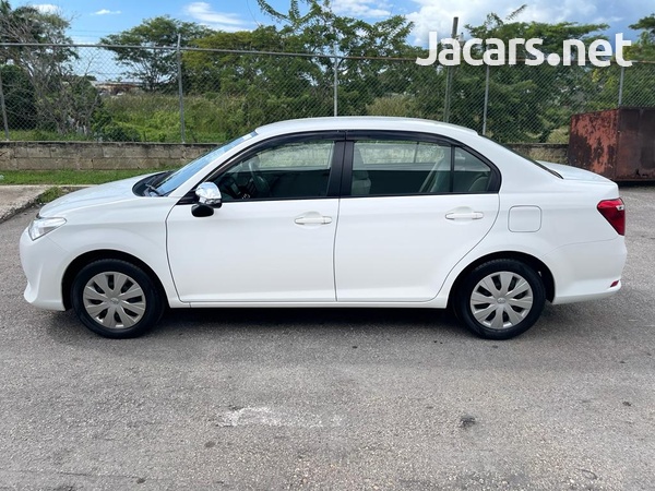 Toyota Axio 1,5L 2017-12