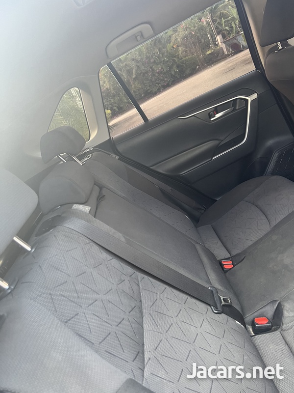 Toyota RAV4 2,0L 2020-9