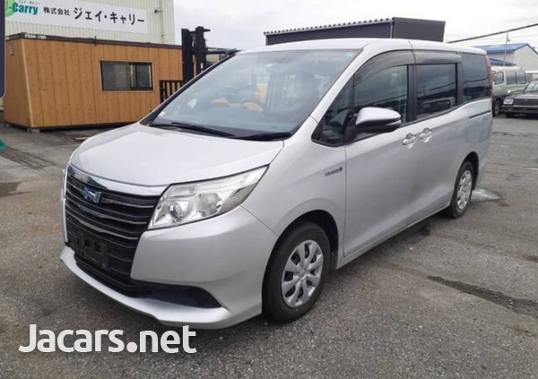 Toyota Noah 2,0L 2015-2