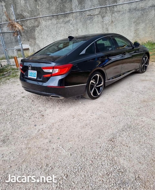 Honda Accord 1,5L 2021