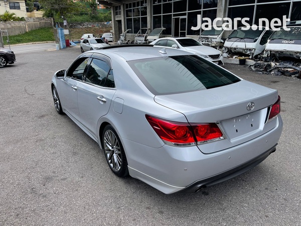 Toyota Crown 3,5L 2013-11