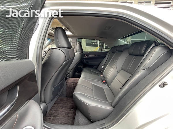 Toyota Crown 3,5L 2013-7