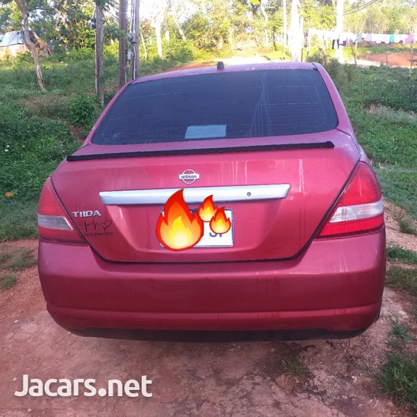 Nissan Tiida 1,6L 2007-4