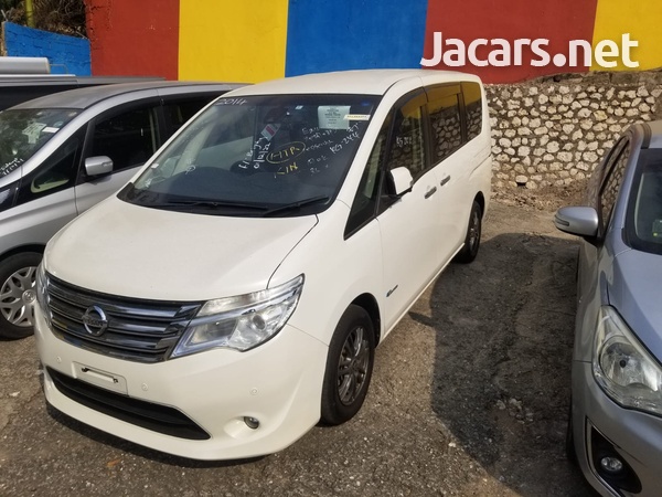 Nissan Serena 2,0L 2014-3