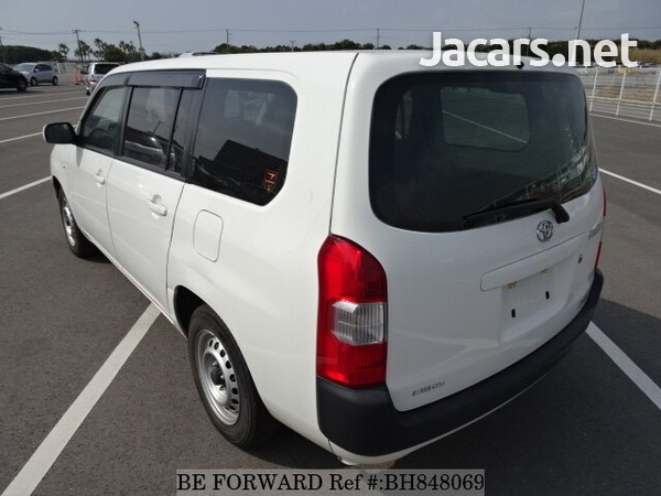 Toyota Probox 1,5L 2016-1