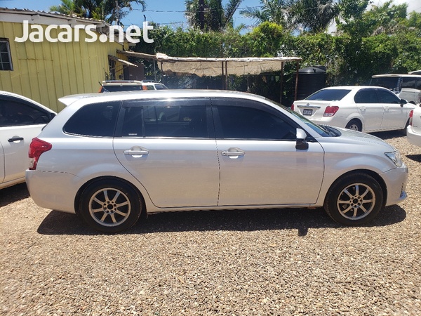 Toyota Fielder 1,5L 2014-4