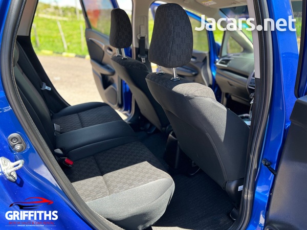 Honda Fit 1,3L 2015-9