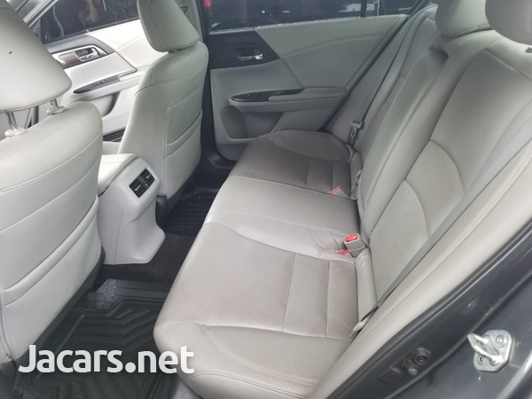 Honda Accord 2,0L 2017-4