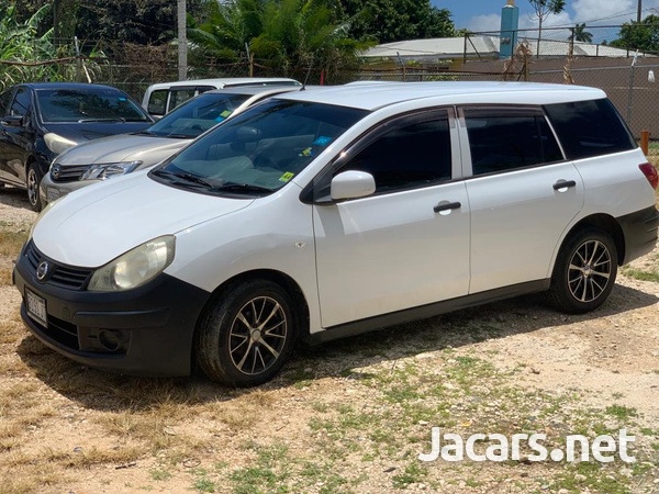 Nissan AD Wagon 1,5L 2013-4