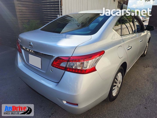 Nissan Sylphy 1,5L 2013-4