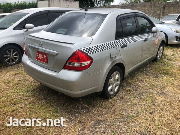 Nissan Tiida 1,5L 2012-6