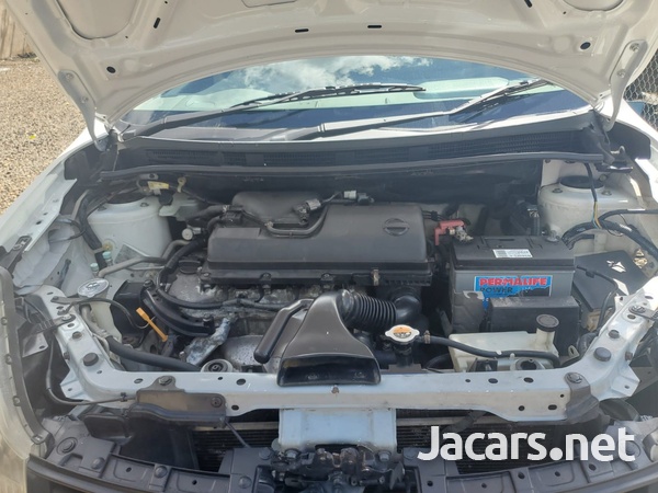 Nissan AD Wagon 1,5L 2013-3