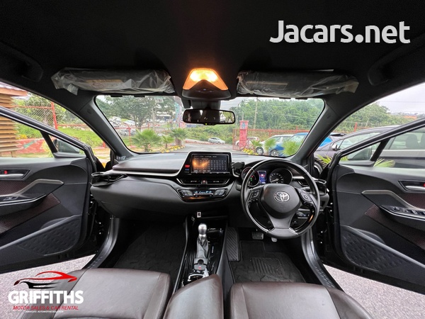 Toyota C-HR 1,8L 2017-10