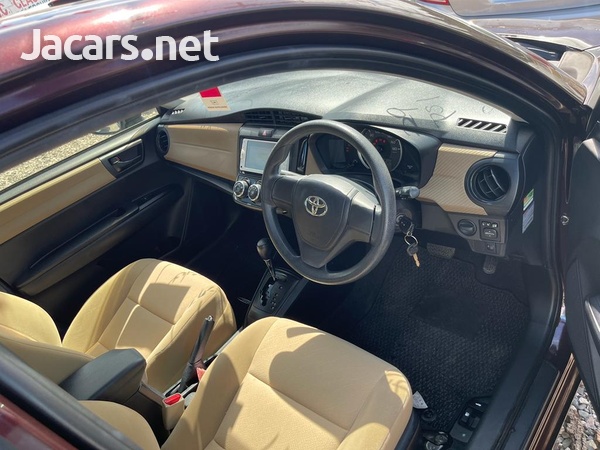 Toyota Axio 1,5L 2014-5