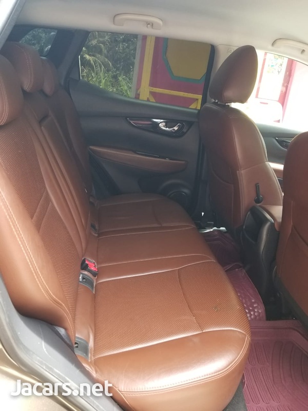 Nissan Qashqai 1,6L 2015-10