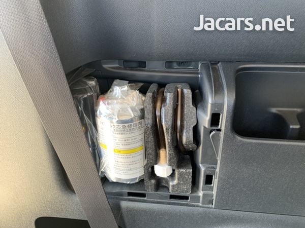 Honda Stepwgn Spada 2,0L 2012-11