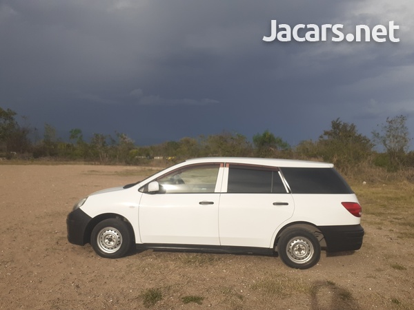 Nissan AD Wagon 1,5L 2014-2