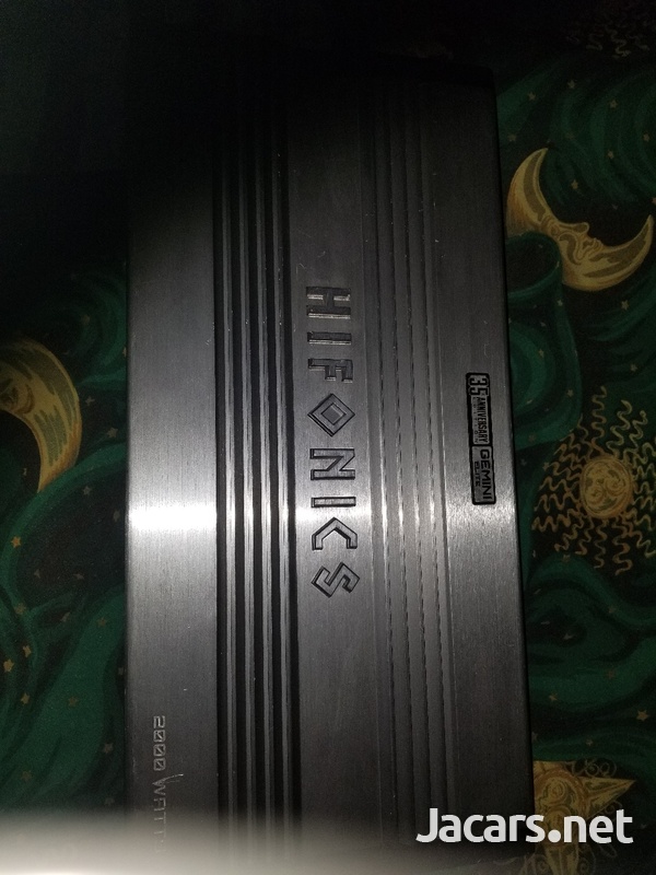 Hifonics amplifier 2000 whatts-1