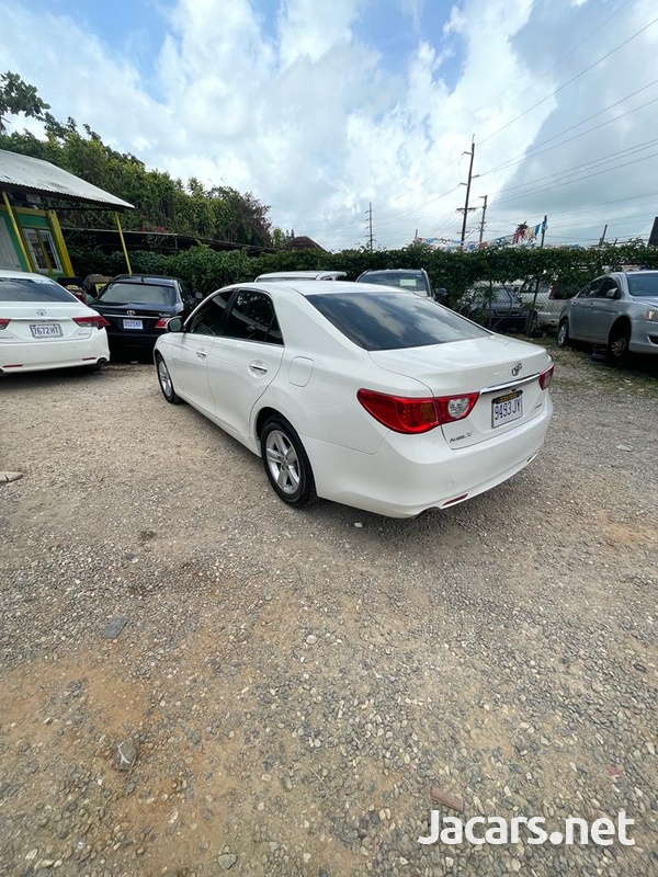 Toyota Mark X 2,5L 2012-8