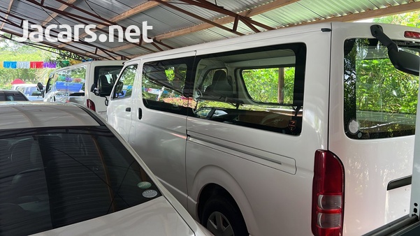 Toyota Hiace 2,0L 2012-2