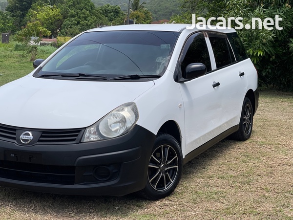 Nissan AD Wagon 1,5L 2012-1