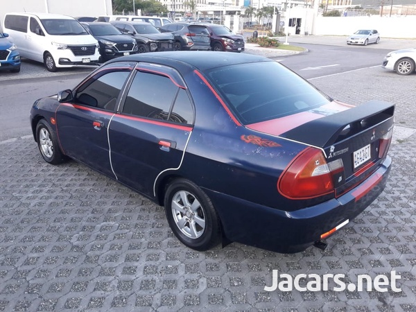 Mitsubishi Lancer 1,3L 1999-6