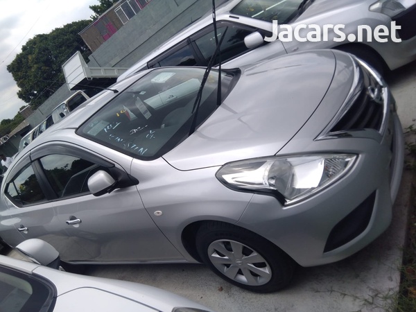 Nissan Latio 1,2L 2016-3